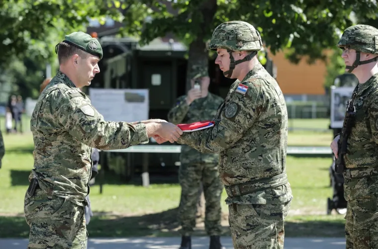 Hrvatska vojska pokazala je na Jarunu najbolje &scaron;to ima, a građani su odu&scaron;evljeni