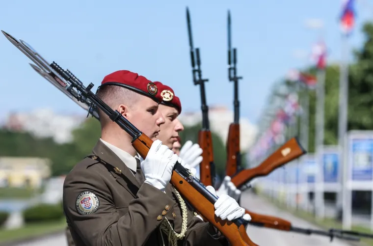 Hrvatska vojska pokazala je na Jarunu najbolje &scaron;to ima, a građani su odu&scaron;evljeni
