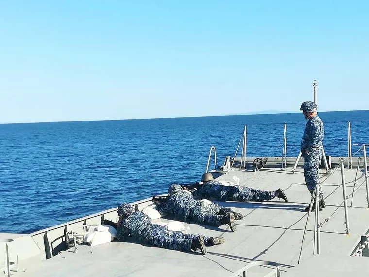 Raketne topovnjače, 251 pripadnik HRM-a, juri&scaron;ni desantni brodovi... Pogledajte galeriju slika s vježbi HRM-a Barakuda i Prstac