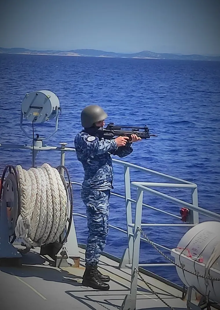 Raketne topovnjače, 251 pripadnik HRM-a, juri&scaron;ni desantni brodovi... Pogledajte galeriju slika s vježbi HRM-a Barakuda i Prstac