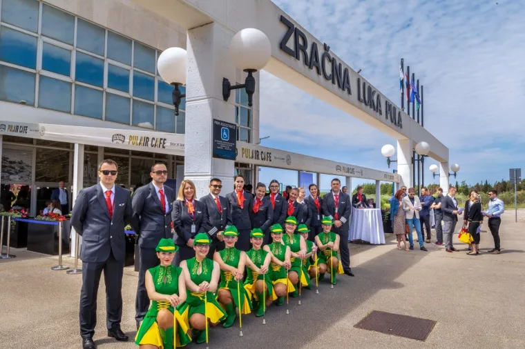 Unatoč pandemiji koja je srozala zrakoplovni promet, skupina domaćih pilota osnovala aviokompaniju