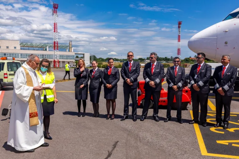 Unatoč pandemiji koja je srozala zrakoplovni promet, skupina domaćih pilota osnovala aviokompaniju