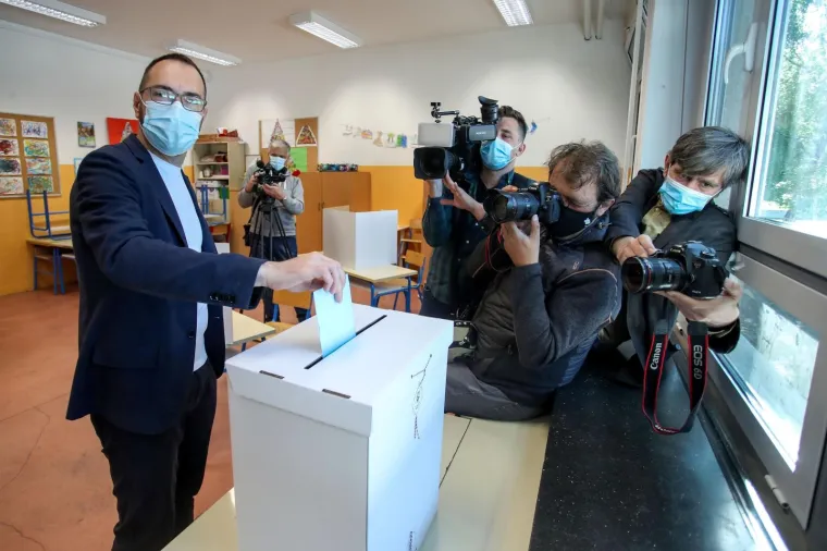 Tomislav Toma&scaron;ević glasao u drugom krugu lokalnih izbora