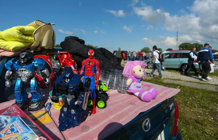 Nakon dugih &scaron;est mjeseci otvoren je najveći sajam rabljene robe u Hrvatskoj! Prvi dan sve je vrvjelo posjetiteljima