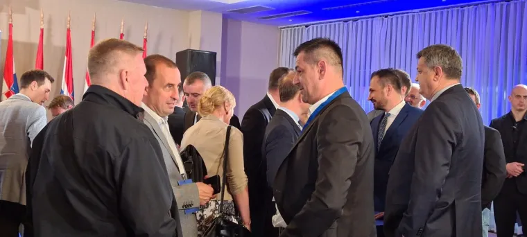 Izborni stožer kandidata za zagrebačkog gradonačelnika Miroslava &Scaron;kore