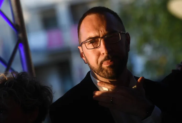 Atmosfera u stožeru Tomislava Toma&scaron;evića koji uvjerljivo vodi