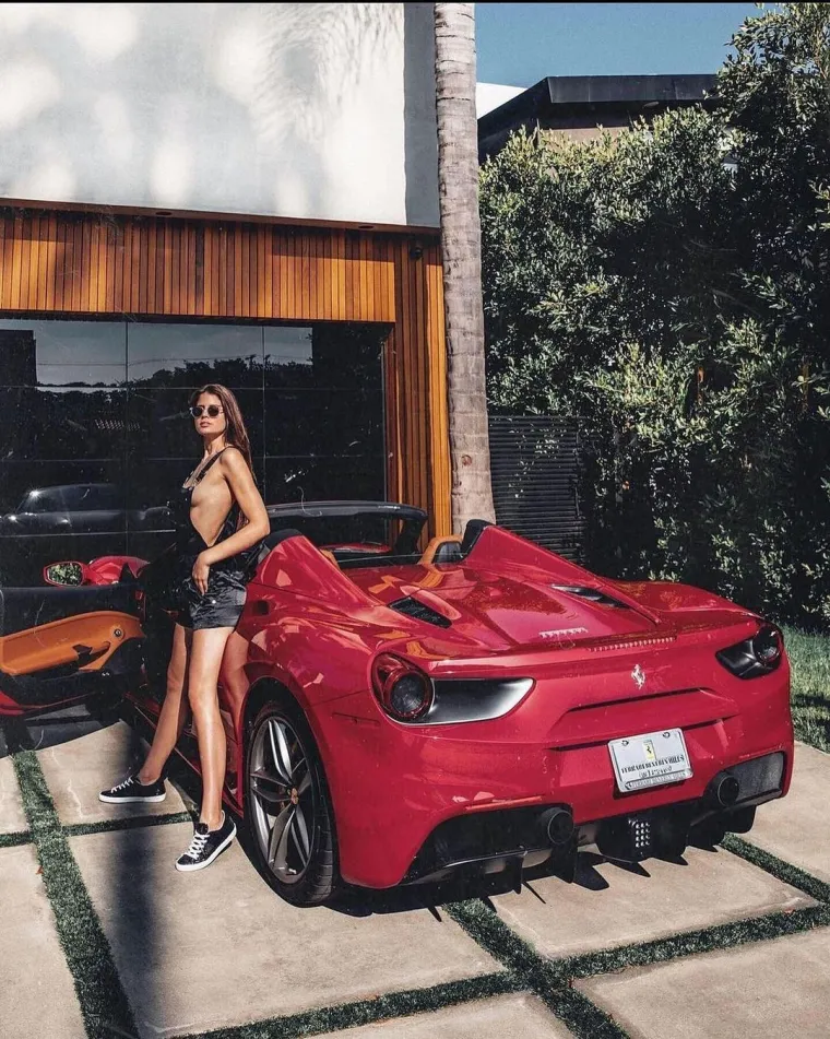 KORONA IZAZVALA KRIZU, KAŽETE? Možda kod vas, ali zlatna mladež i dalje sjajno živi i to vrlo rado pokazuje