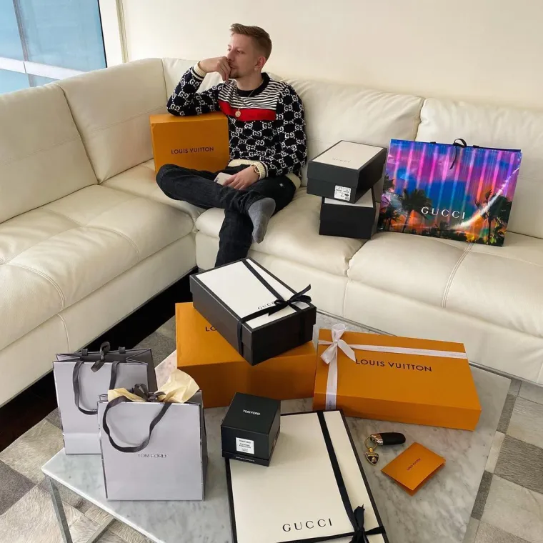 KORONA IZAZVALA KRIZU, KAŽETE? Možda kod vas, ali zlatna mladež i dalje sjajno živi i to vrlo rado pokazuje