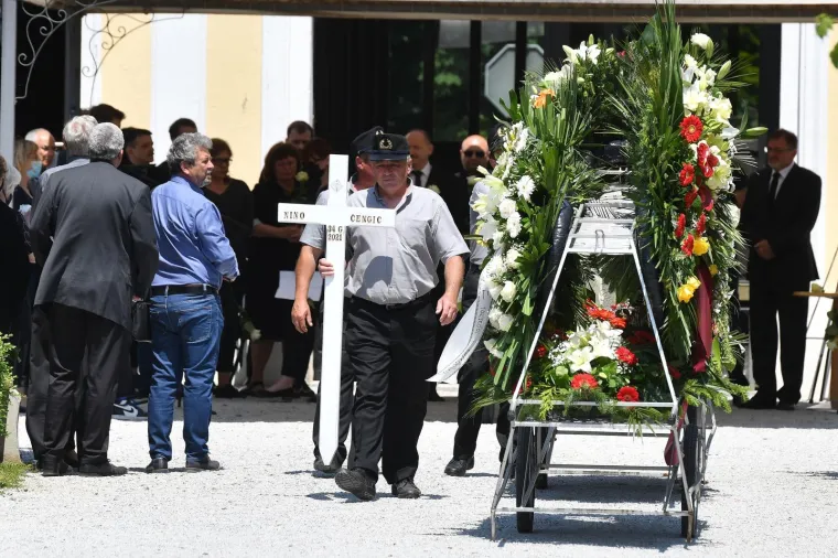 Tuga u Varaždinu: Pokopan profesor Nino Čengić (35) kojeg su pretukli na ulici