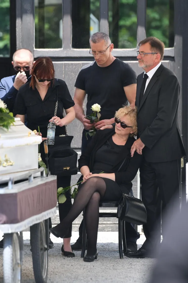 Tuga u Varaždinu: Pokopan profesor Nino Čengić (35) kojeg su pretukli na ulici