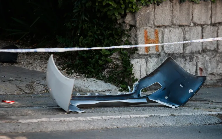 U Splitu eksplozija usred noći: Ispod automobila postavljena bomba. Policija na terenu