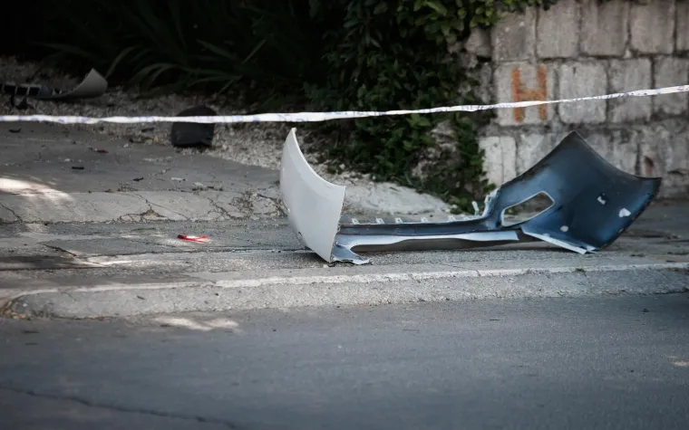 U Splitu eksplozija usred noći: Ispod automobila postavljena bomba. Policija na terenu