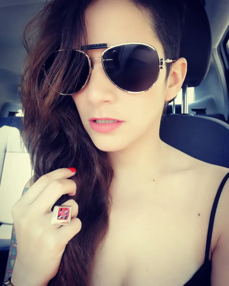 Biste li joj dali glas? Otisnula se iz pornografije u politiku i dala neobično predizborno obećanje