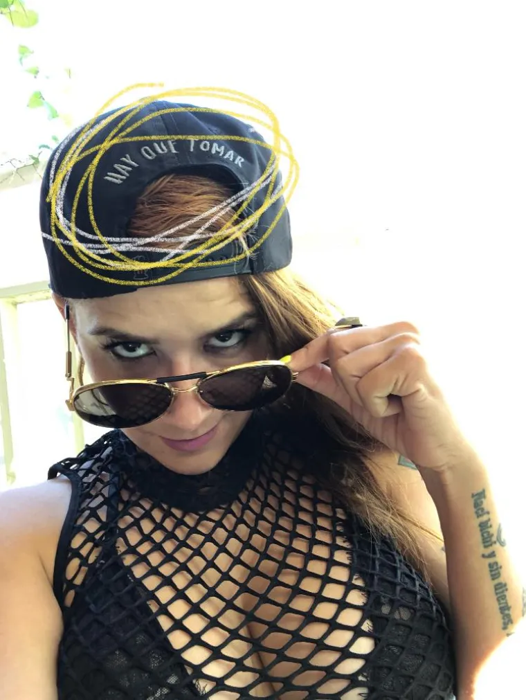 Biste li joj dali glas? Otisnula se iz pornografije u politiku i dala neobično predizborno obećanje