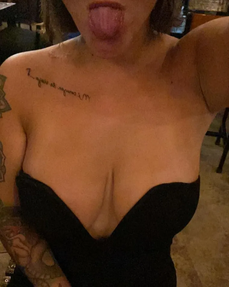 Biste li joj dali glas? Otisnula se iz pornografije u politiku i dala neobično predizborno obećanje