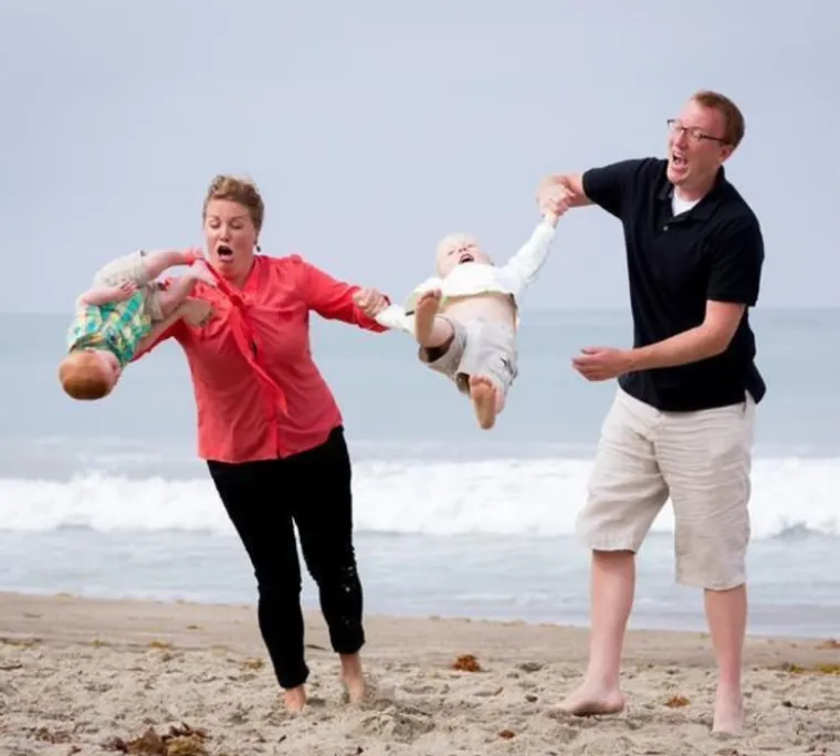 Pogledajte najgore uspomene s godi&scaron;njih odmora, &scaron;to sve može poći po zlu kada od života malo milosti očekuje&scaron;