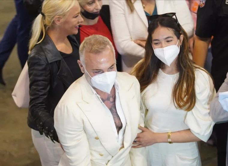 Ovaj poduzetnik i milijuna&scaron; u vezi je s 28 godina mlađom manekenkom Sharon Fonsecom, s kojom je pro&scaron;le godine dobio kćer Blu Jerusalemu Vacchi