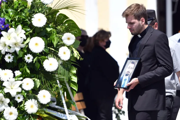 Na varaždinskom groblju sahranjen Nino Čengić