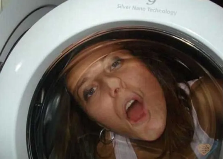 Ovi ljudi se najozbiljnije nadaju da će uz ovakve fotografije naći srodne du&scaron;e