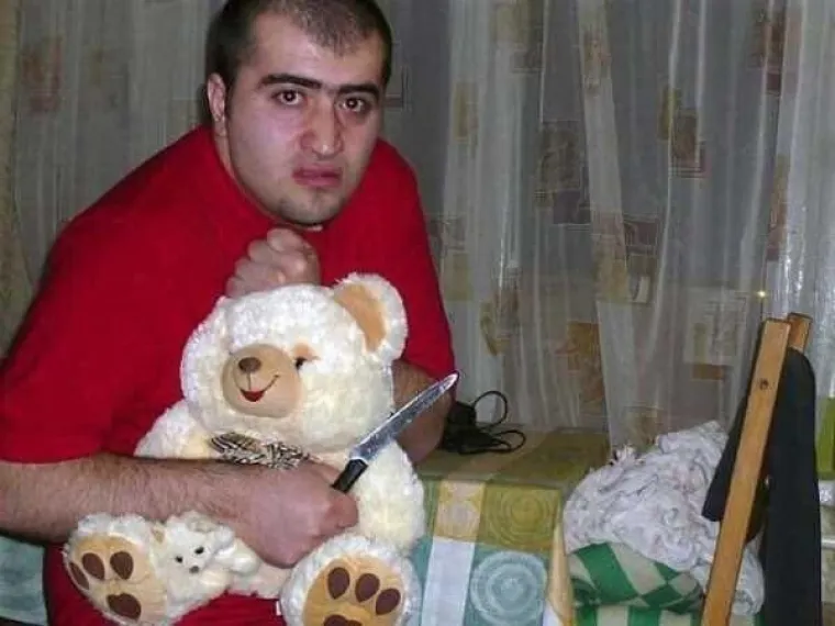 Ovi ljudi se najozbiljnije nadaju da će uz ovakve fotografije naći srodne du&scaron;e