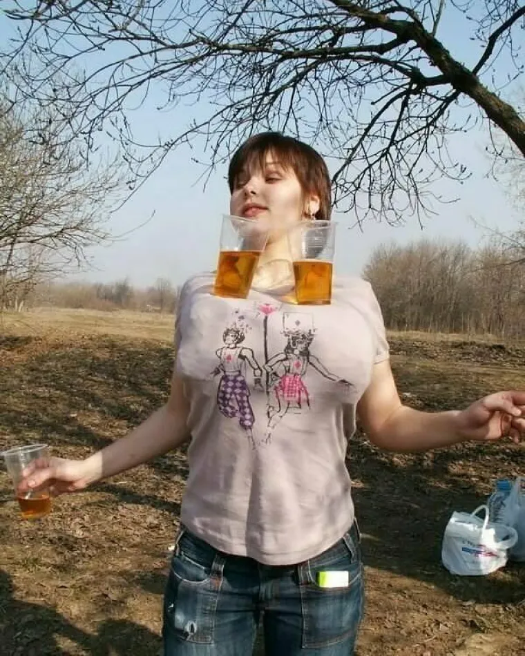 Ovi ljudi se najozbiljnije nadaju da će uz ovakve fotografije naći srodne du&scaron;e