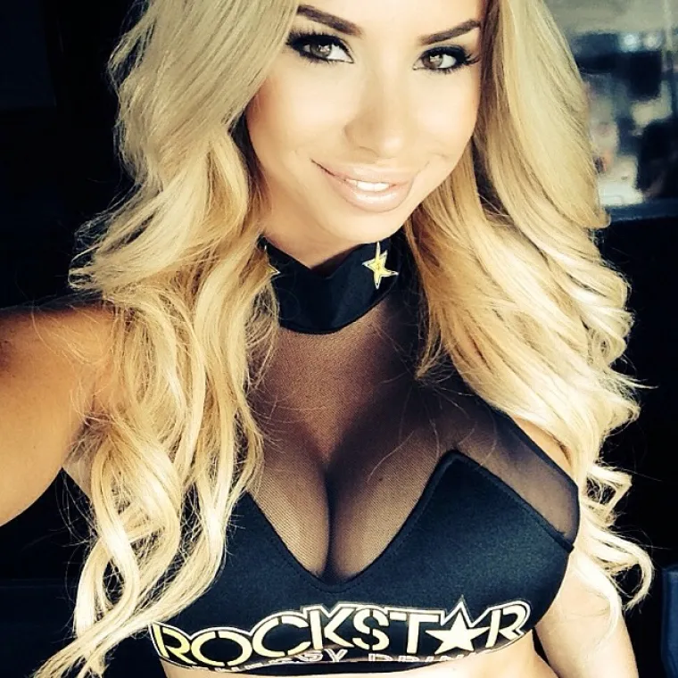 Nekoć je gladovala, preživljavala na uzorcima hrane, a danas pati jedino kada mora čekati na novi Porsche