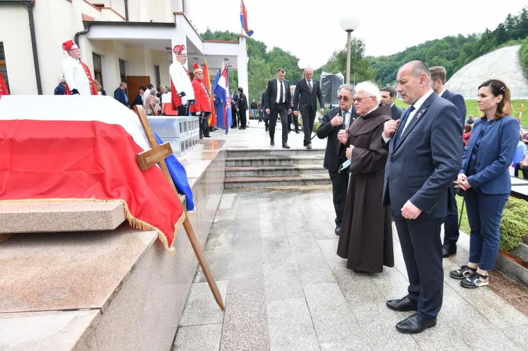 Pokopani posmrtni ostatci 84 žrtve komunističkog režima u Macelju