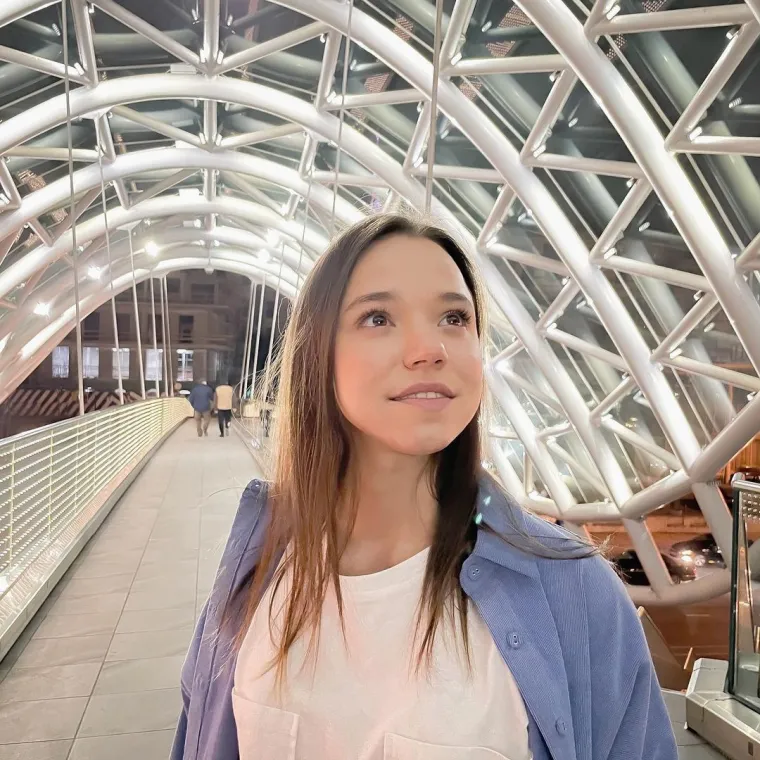 Mlada Kristina s 34 godine starijim Turčinom u godinu dana dobila dvadesetero djece!