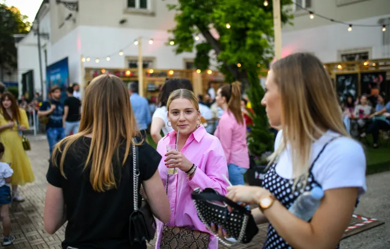 U Zagrebu otvoren Ba&scaron; Na&scaron; festival - posjetio ga je i gradonačelnik Toma&scaron;ević