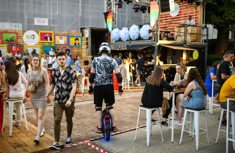 U Zagrebu otvoren Ba&scaron; Na&scaron; festival - posjetio ga je i gradonačelnik Toma&scaron;ević