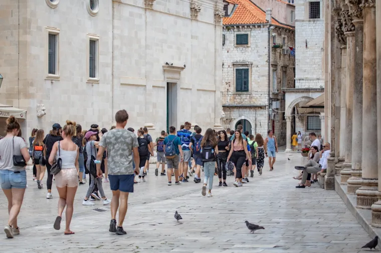 Prizori iz Dubrovnika gotovo da podsjećaju na vremena starog normalnog