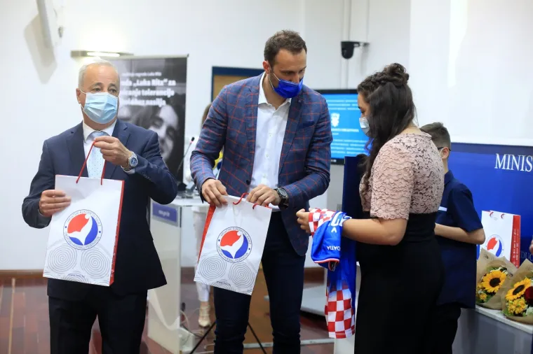 Uručene nagrade 'Luka Ritz' za promicanje tolerancije i škole bez nasilja