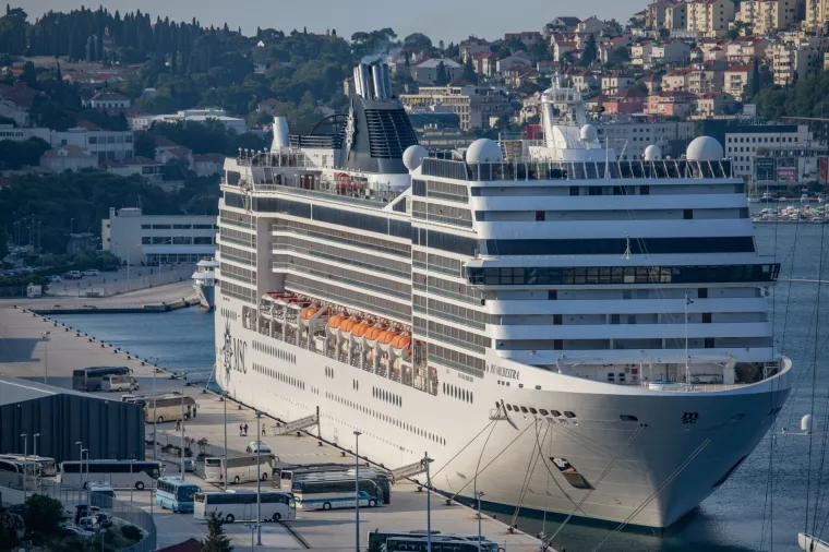 Početak boljih vremena: Prvi ovogodi&scaron;nji kruzer uplovio u je dubrovačku gradsku luku