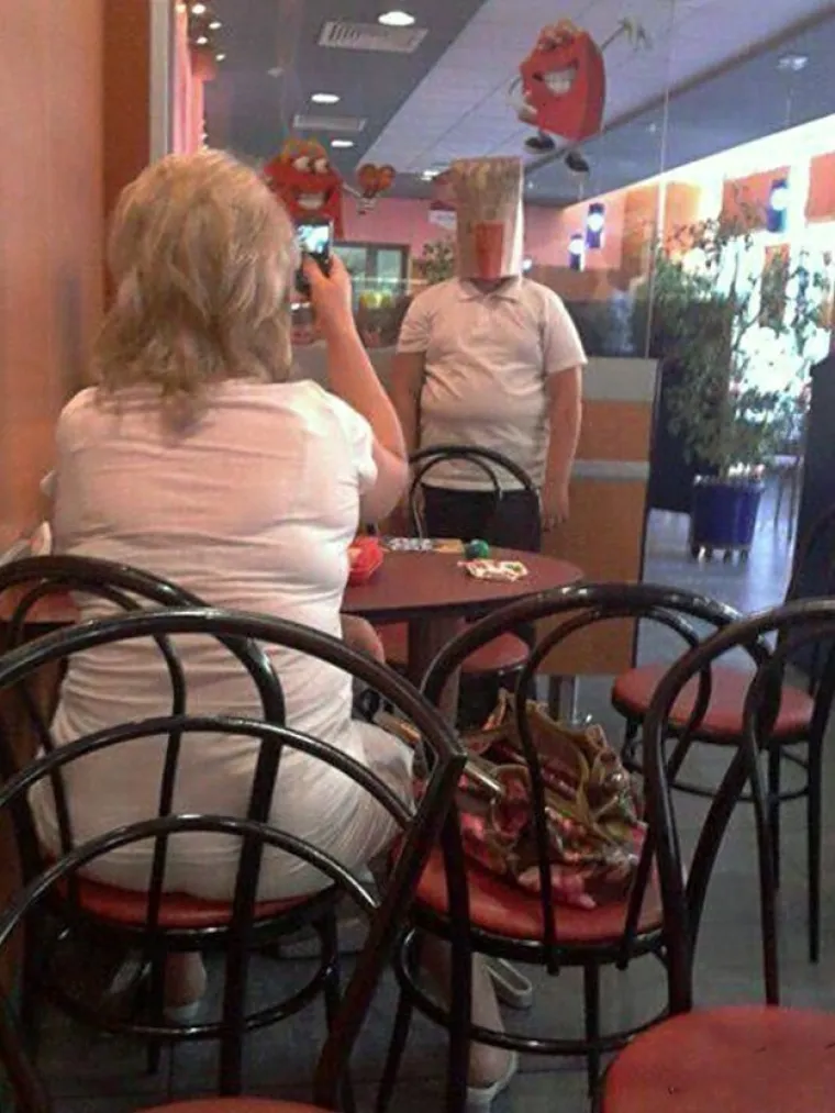 Ove fotografije savr&scaron;eno obja&scaron;njavaju za&scaron;to izvanzemaljci ne žele kontaktirati s nama