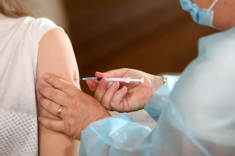 U Rijeci je nastavljeno cijepljenje djece od 12 do 18 godina, no do&scaron;lo je tek desetak dječaka i djevojčica