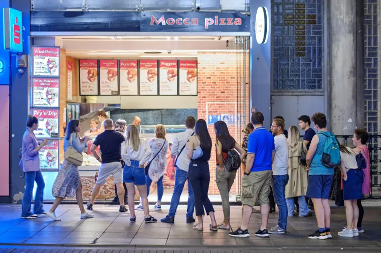 Zagreb pun k'o &scaron;ipak! Ublažavanjem mjera noćni život vratio se u grad, o maskama i distanci nitko ne razmi&scaron;lja