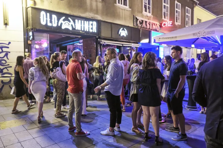 Zagreb pun k'o &scaron;ipak! Ublažavanjem mjera noćni život vratio se u grad, o maskama i distanci nitko ne razmi&scaron;lja