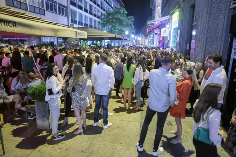Zagreb pun k'o &scaron;ipak! Ublažavanjem mjera noćni život vratio se u grad, o maskama i distanci nitko ne razmi&scaron;lja