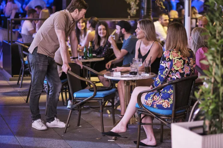 Zagreb pun k'o &scaron;ipak! Ublažavanjem mjera noćni život vratio se u grad, o maskama i distanci nitko ne razmi&scaron;lja