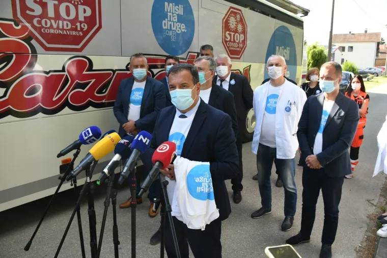 Covid autobus je krenuo. Capak u Virovitici: 'Interes za cijepljenje pao. Treba tražiti inovativne načine'