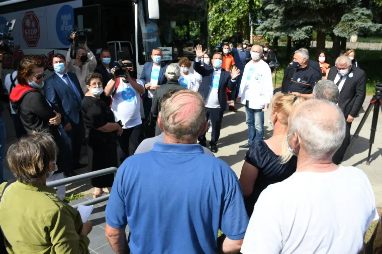 Covid autobus je krenuo. Capak u Virovitici: 'Interes za cijepljenje pao. Treba tražiti inovativne načine'