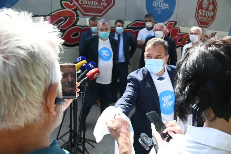 Covid autobus je krenuo. Capak u Virovitici: 'Interes za cijepljenje pao. Treba tražiti inovativne načine'