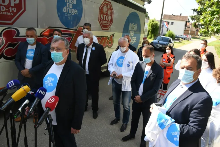 Covid autobus je krenuo. Capak u Virovitici: 'Interes za cijepljenje pao. Treba tražiti inovativne načine'