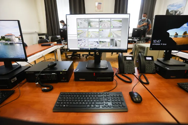 U Zadru otvoren Stožer za provedbu mjera sigurnosti tijekom turističke sezone 2021.