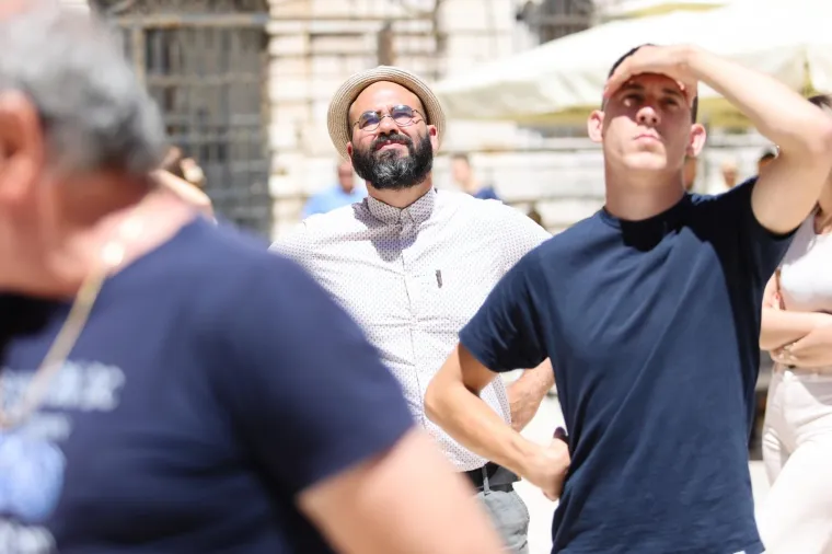 Vatra se brzo &scaron;irila: Gorio stan u Zadru. Vatrogasci evakuirali stanare