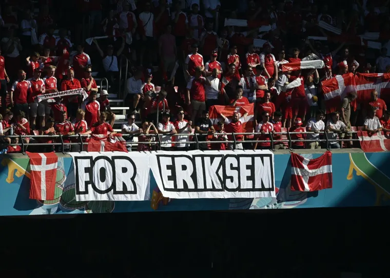Pogledajte kako su Danci i Belgijanci zajedno usred utakmice iskazali podršku Christianu Eriksenu