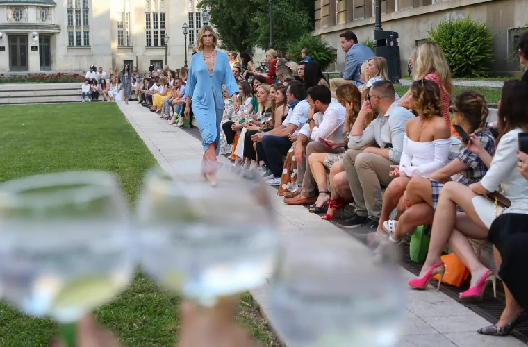 Nikolina i Cigi priredili &scaron;ok moment 'vri&scaron;tećim' kombinacijama, ali &scaron;ou im je ipak ukrala zanosna Mia