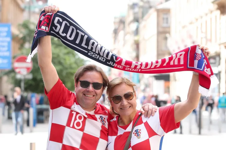 Pustinja na ulicama Glasgowa, pogledajte koliko je malo Hrvata uhvaćeno u &scaron;etnji gradom