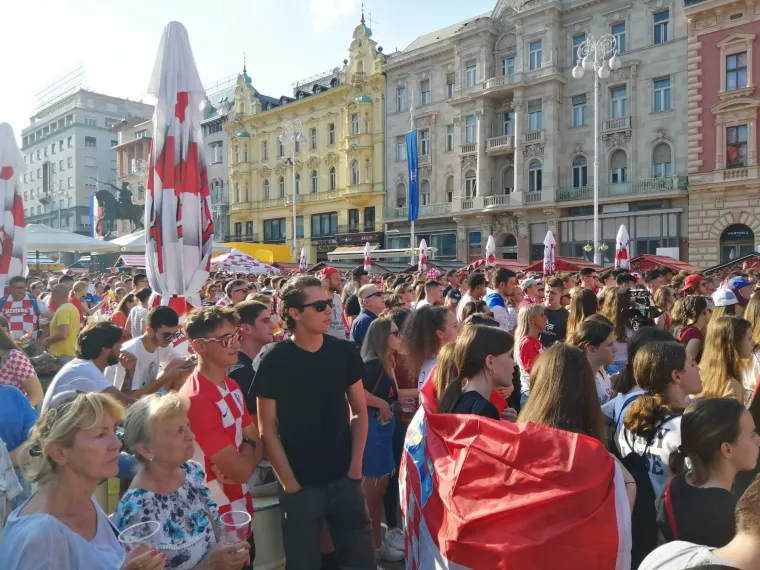 Glavni zagrebački trg bio je krcat za vrijeme utakmice Hrvatske i Češke