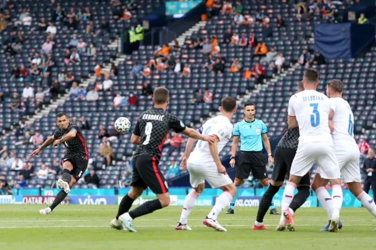 Jeste li primijetili neobičan detalj s početka utakmice?